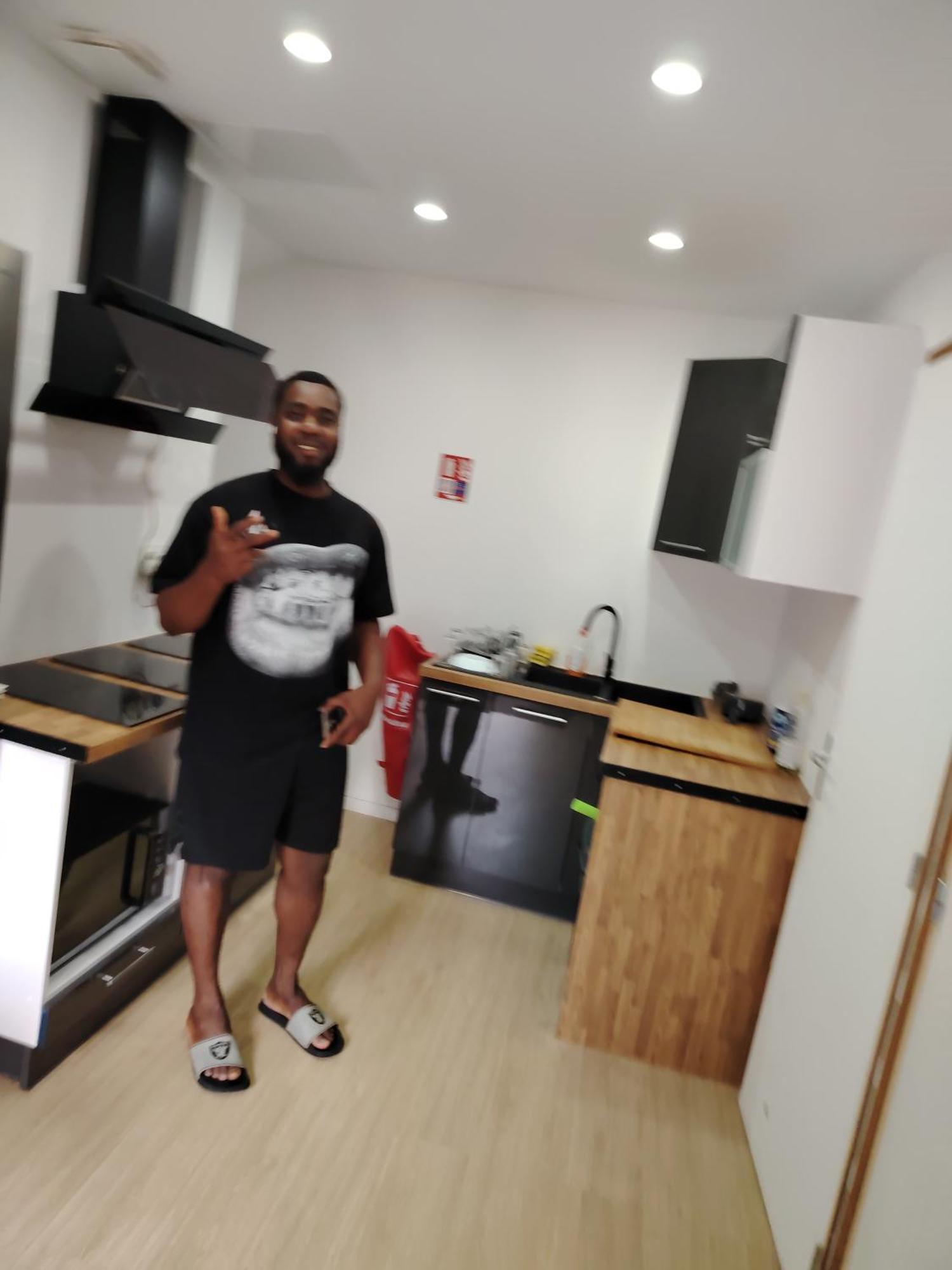 Locatif Gare Lille Europe Souvenir Bed & Breakfast Luaran gambar